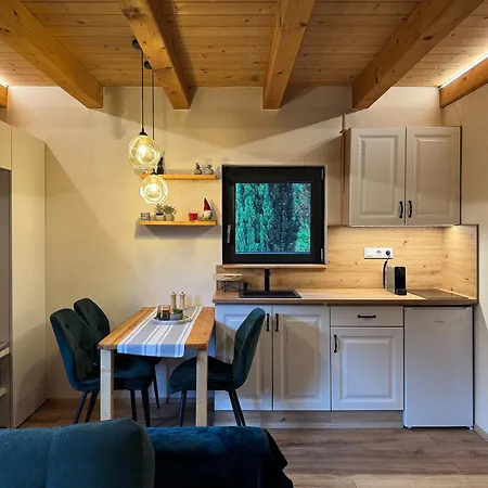 木屋 Pod Dubem Kamenak Moravany (Hodonin)